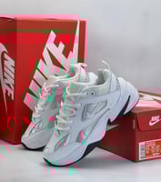 نايكي M2K أبيض نسائي