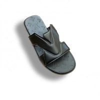 Louis Vuitton Oasis Black