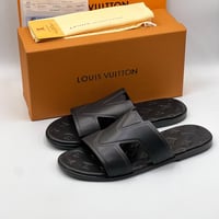 Louis Vuitton Oasis Black