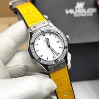 ساعة ماركة هوبلت نسائية إطار فصوص