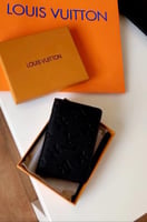 بوك لويس فيتون اسود