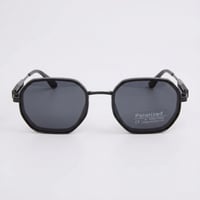 نظارة شمسية برادا Prada لون اسود