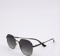 نظارة شمسية ماركة ديور لون اسود