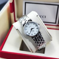 ساعة نسائية ماركة قوتشي ميناء ابيض