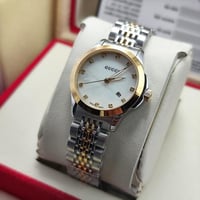 ساعة قوتشي نسائي فضي ذهبي ميناء ابيض