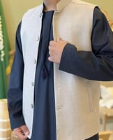 سديري جوخ شتوي رجالي لون بيج