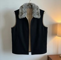 سديري شتوي ياقة فرو لون اسود