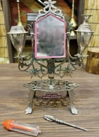 مكحلة قديمة جداً، بمرآة وحافظتين للكحل، مخزنة تخزي...