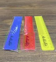 مشط على شكل مسطرة، يتجاوز عمرها ٣٠ عام مخزنة تخزين...