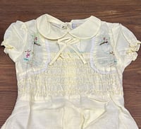 من البنود المميزة؛ من فساتين البنات فترة السبعينات...