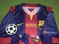 تي شيرت برشلونة 2015 نسخة أبطال أوروبا