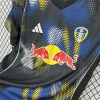 تي شيرت ليدز يونايتد فئة الجماهير 2026/25