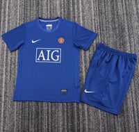 طقم مانشستر يونايتد الأزرق شبابي - أطفال 2008