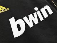 تي شيرت ريال مدريد أكمام طويلة 2012