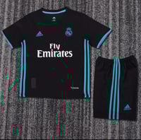 طقم ريال مدريد الأسود شبابي - أطفال 2018