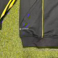 جاكيت النصر