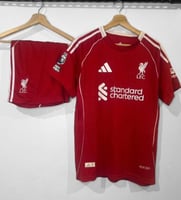 طقم ليفربول الأساسي 2026/25