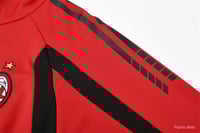 جاكيت اس ميلان