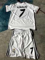 طقم ريال مدريد الأبيض شبابي - أطفال 2014