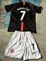 طقم مانشستر يونايتد الأسود شبابي - أطفال 2008