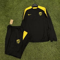 طقم الاتحاد الأسود تمارين أكمام طويلة 2026