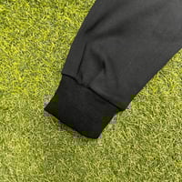 بلوفر النصر