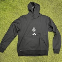 بلوفر النصر