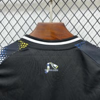 تي شيرت ليدز يونايتد فئة الجماهير 2026/25