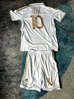 طقم ريال مدريد الأبيض شبابي - أطفال 2012