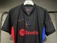 تي شيرت برشلونة الأسود نسخة دوري أبطال أوروبا فئة...