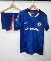 طقم تشلسي الأساسي 2026/25