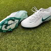 حذاء كورة Nike