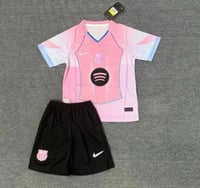 طقم برشلونة إصدار خاص ( شبابي-أطفال ) 2025/26