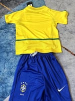 طقم البرازيل شبابي - أطفال 2002