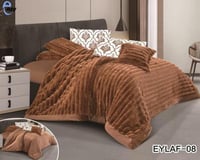EYLAF 08 مفرش شتوي بني