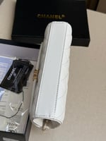 حقيبة شانيل ميني ابيض