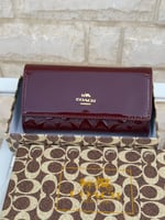 كوتش محظفه مستر كوالتي عنابي