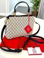 حقيبة سي اتش HC