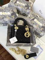 حقيبة ليدي ديور صغير اسود