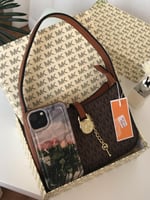 حقيبة مايكل كورس