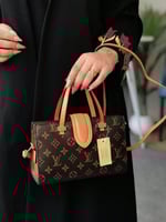 حقيبة لويس فيتون