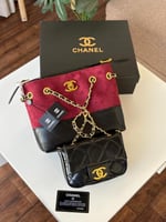 حقائب شانيل بالوان مميزة