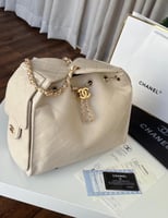 حقيبة شانيل الوان