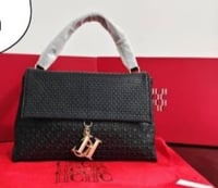 حقيبة سي اتش CH