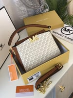 حقيبة مايكل كورس