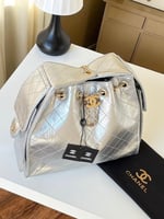 حقيبة شانيل موديل 25 سلفر