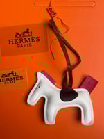 تعليقة حصان