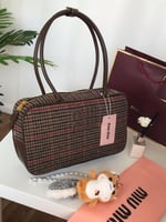 حقيبة ميو ميو مستر كبير