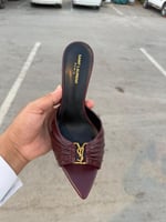 كعب سان لوران