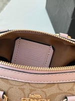 حقيبة كوتش روان بيج أطراف وردي